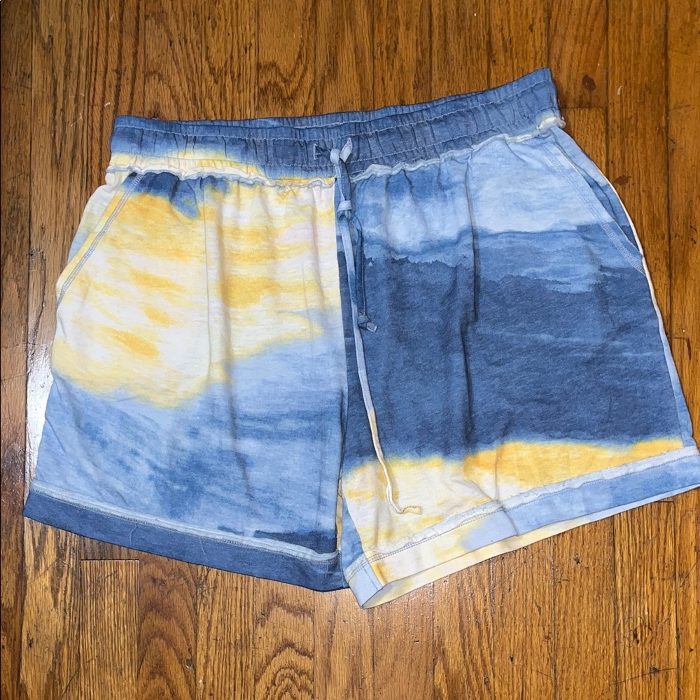 Live Well Lounge Stylish Tie-Dye Women's Shorts Size 14W - Picture 3 of 7